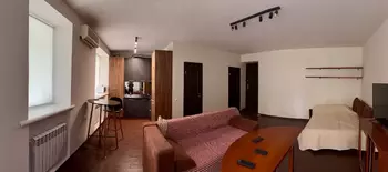 1 ��. ��������, 40 ��. �., 4/4 ������