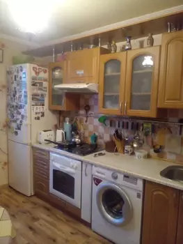 3 ��. ��������, 82 ��. �., 16/17 ������