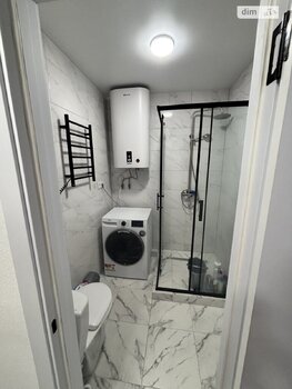 1 ��. ��������, 38 ��. �., 5/5 ������