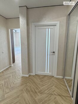 1 ��. ��������, 43000 ��. �., 10/15 ������