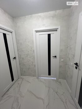 1 ���. ��������, 33 ��. �., 3/9 ����