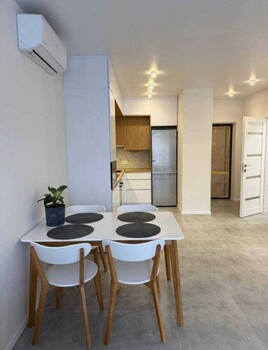 1 ���. ��������, 45 ��. �., 4/10 ����