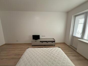 2 ��. ��������, 51 ��. �., 1/9 ������