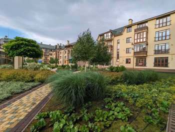 3 ��. ��������, 107 ��. �., 1/4 ������