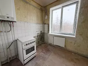 4 ���. ��������, 81 ��. �., 2/2 ����