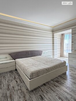 3 ��. ��������, 120 ��. �., 5/5 ������