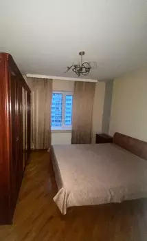 3 ���. ��������, 78 ��. �., 4/10 ����