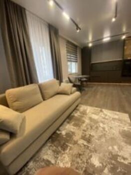 1 ��. ��������, 41 ��. �., 10/21 ������