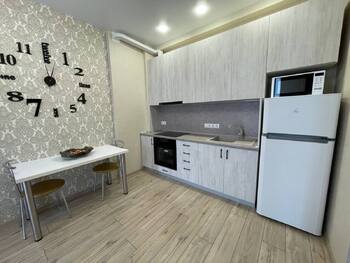 1 ���. ��������, 37 ��. �., 14/16 ����