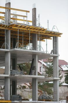 1 ���. ��������, 44 ��. �., 2/4 ����