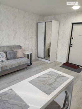 1 ��. ��������, 25 ��. �., 3/4 ������