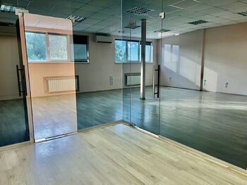 102 <sup>2</sup>, 6/6 