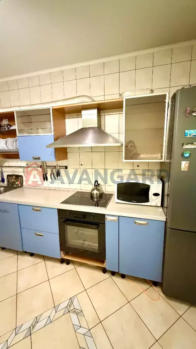 3 ����. ��������, 130/-/- ��. �., 4/14 ���� ���� 10