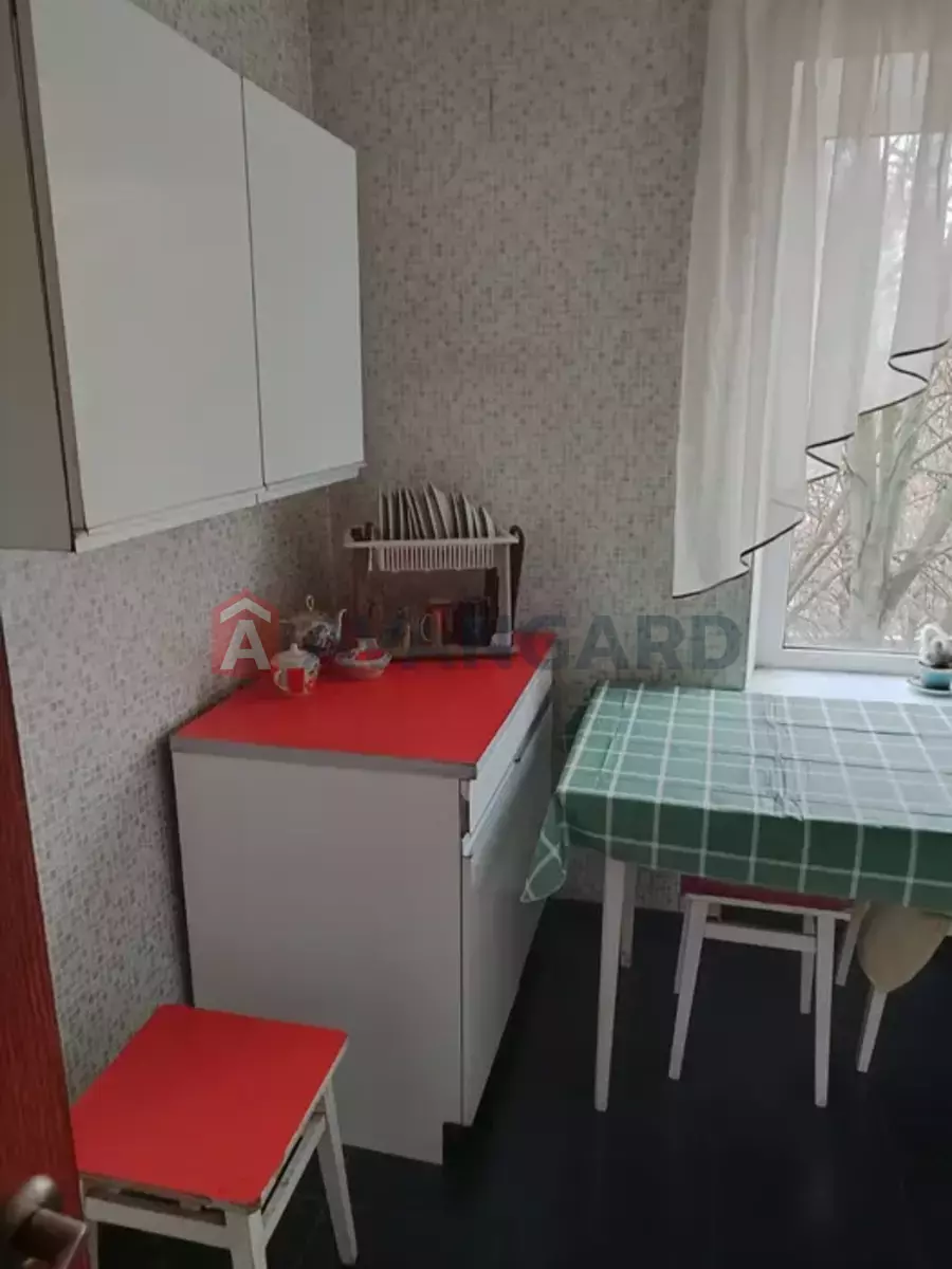 3 . , 67/-/6 . ., 5/9   11