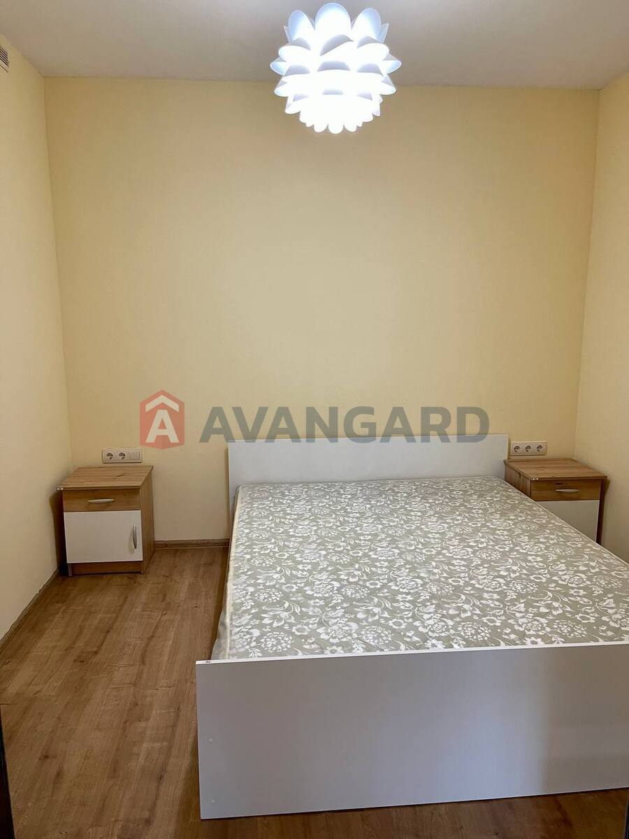 1 ��. ��������, 50/-/- ��. �., 1/10 ������ ���� 9