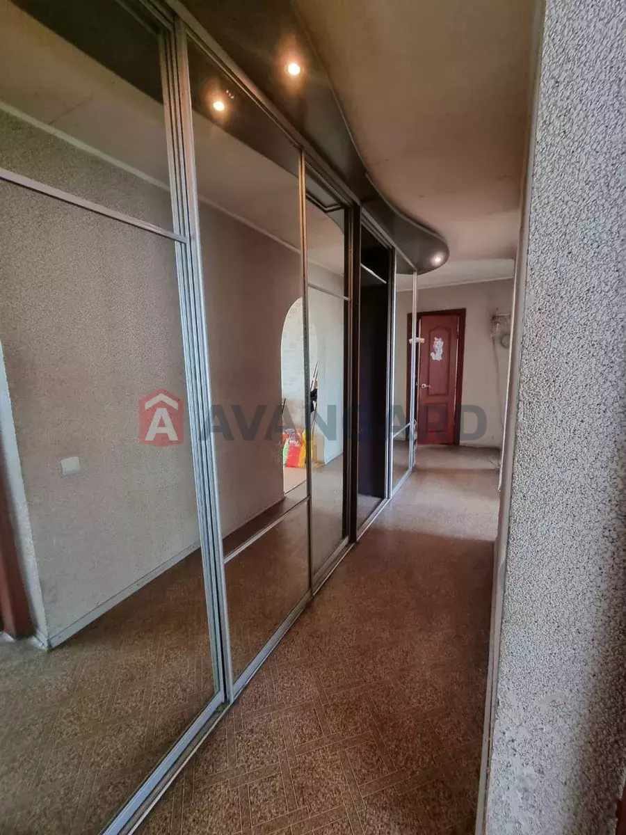 4 . , 70/-/10 . ., 9/9   3