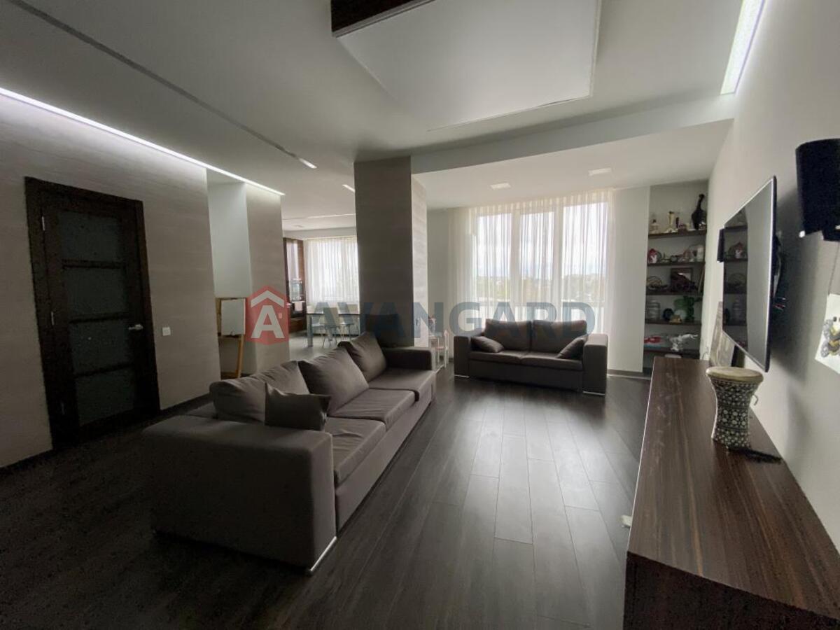 4 ��. ��������, 160/-/25 ��. �., 8/12 ������ ���� 13