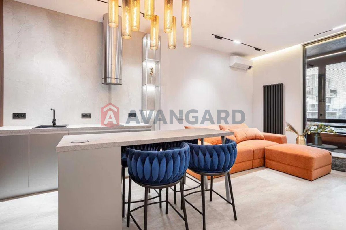 1 ��. ��������, 50/-/22 ��. �., 4/7 ������ ���� 1