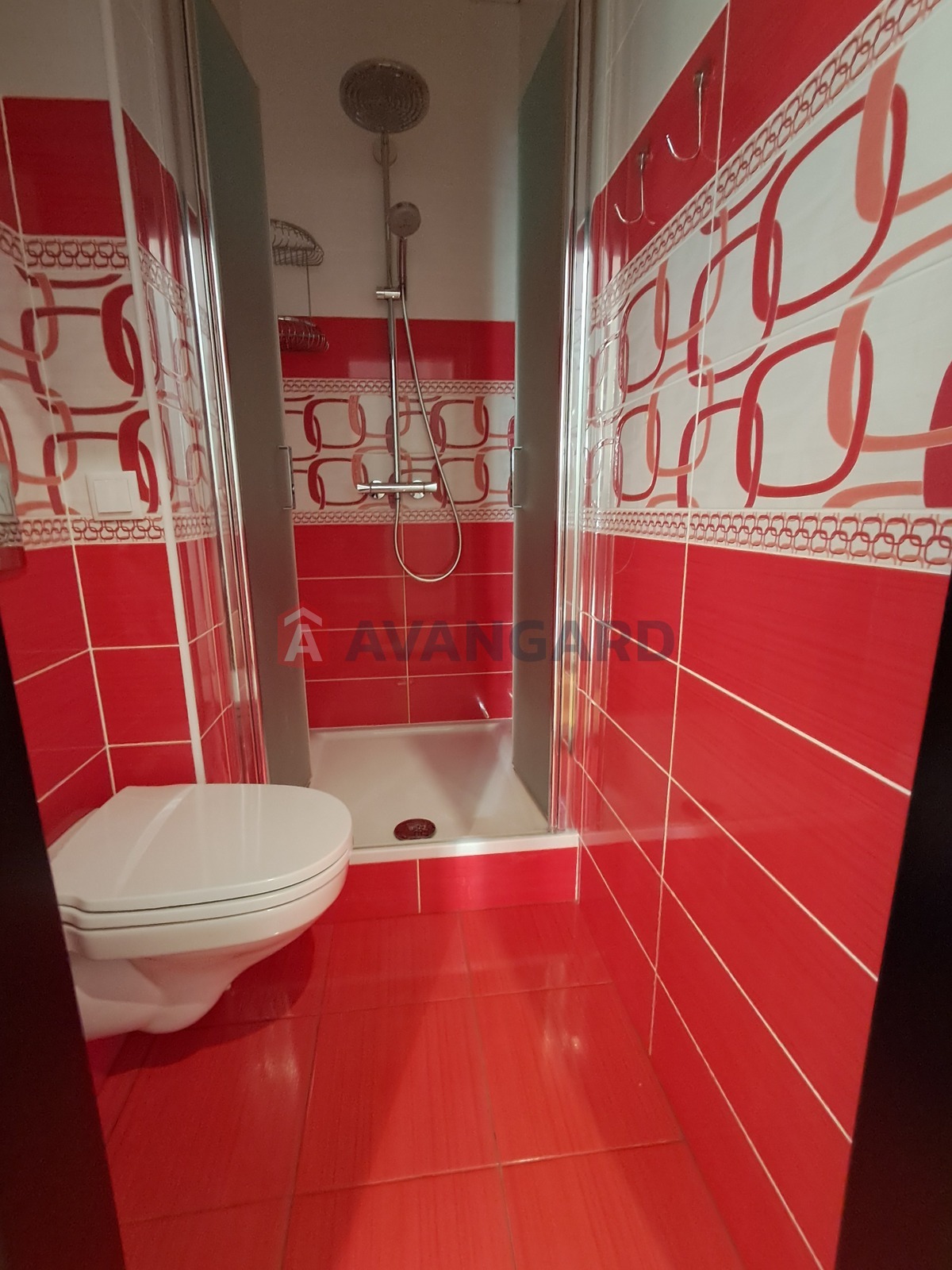 3 ��. ��������, 108/88/20 ��. �., 10/25 ������ ���� 9