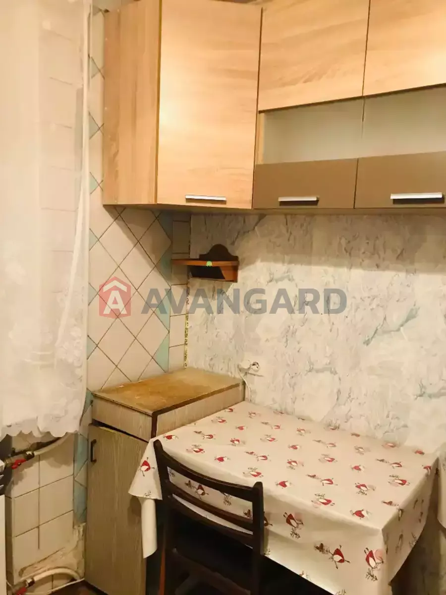 2 ��. ��������, 43/-/- ��. �., 3/4 ������ ���� 5