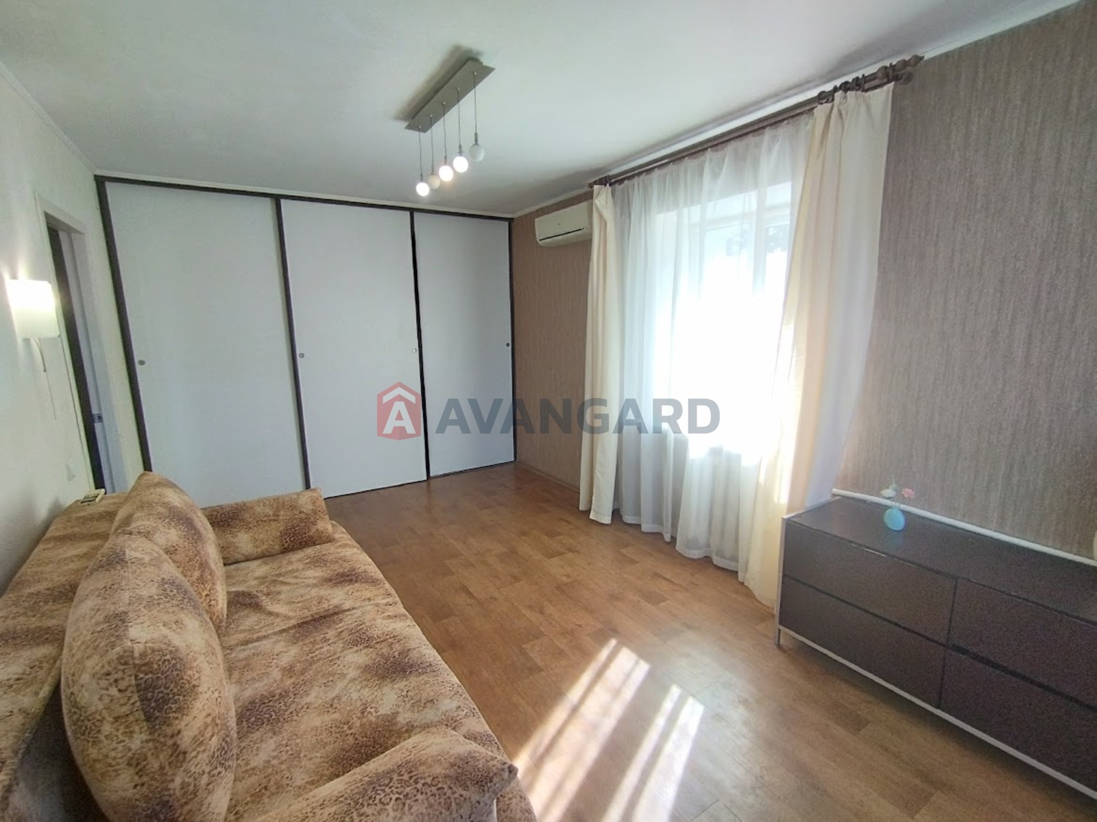 1 . , 33/17/6 . ., 4/5   2