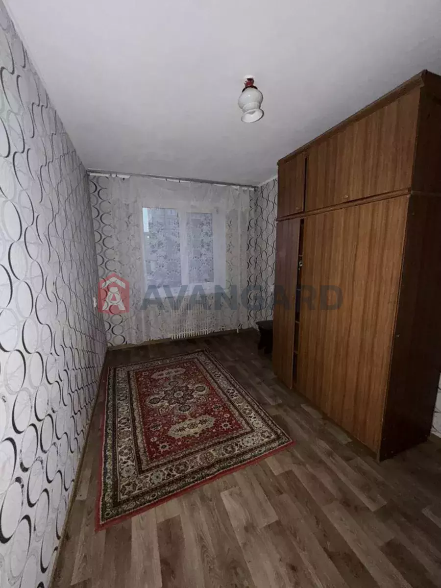 2 ��. ��������, 47/-/15 ��. �., 4/9 ������ ���� 6