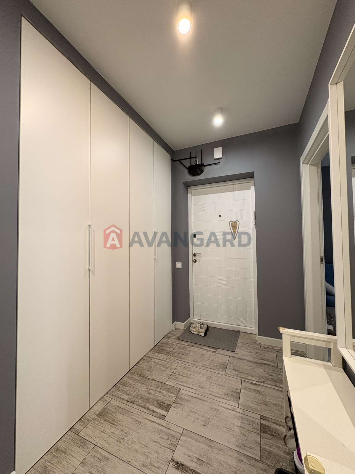 2 ��. ��������, 67/34/18 ��. �., 4/4 ������ ���� 7