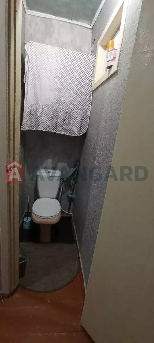 1 ��. ��������, 16/-/5 ��. �., 5/5 ������ ���� 4