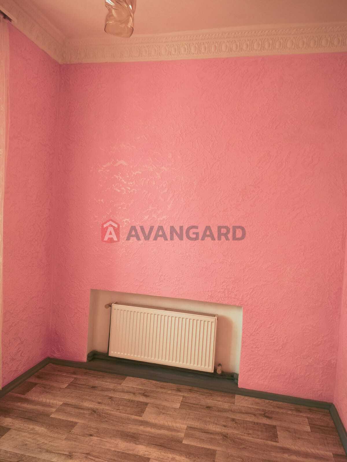 3 ����. ��������, 59.3/39.7/8.5 ��. �., 2/2 ���� ���� 10