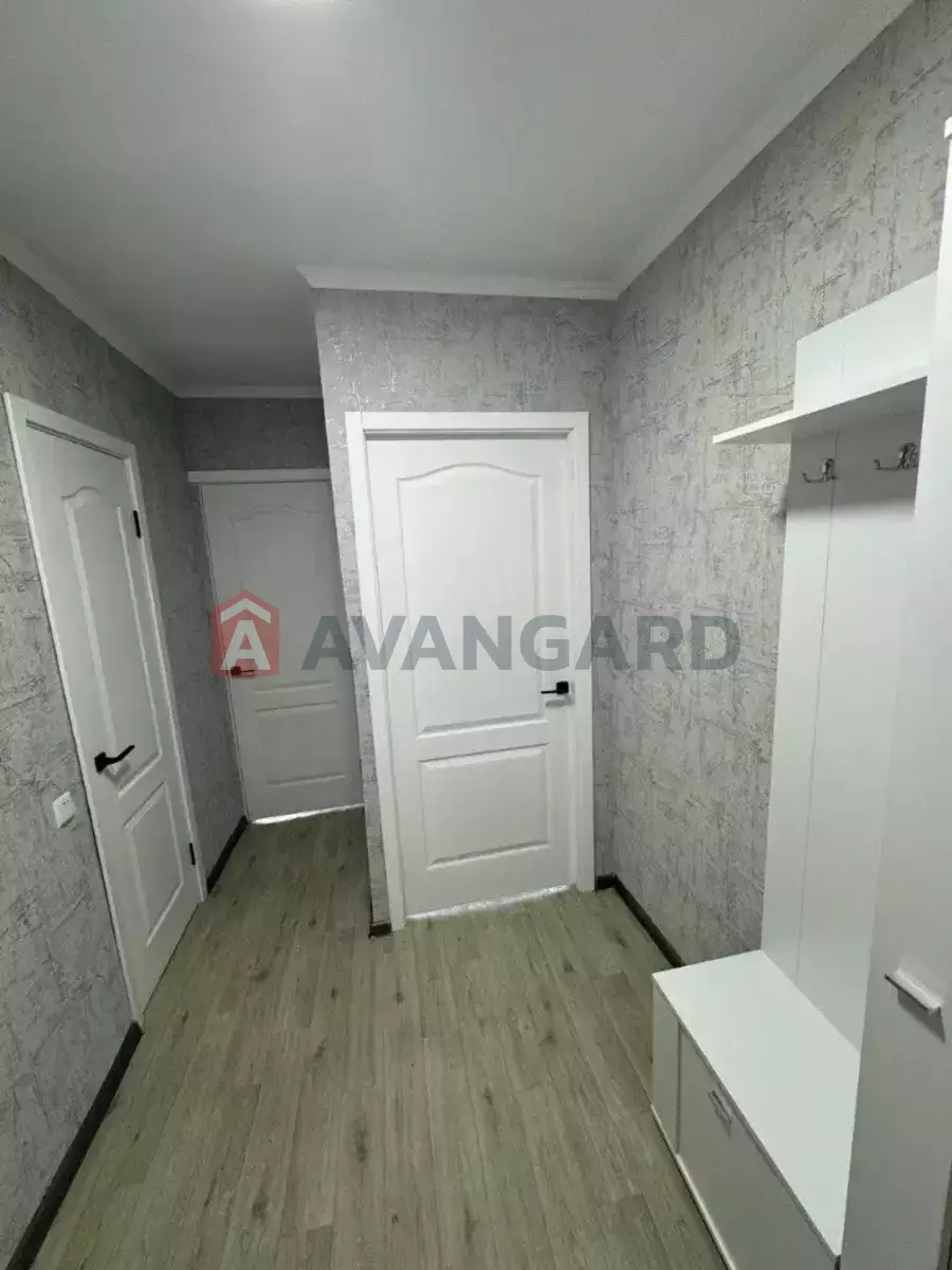 1 ����. ��������, 40/18/8 ��. �., 4/12 ���� ���� 8