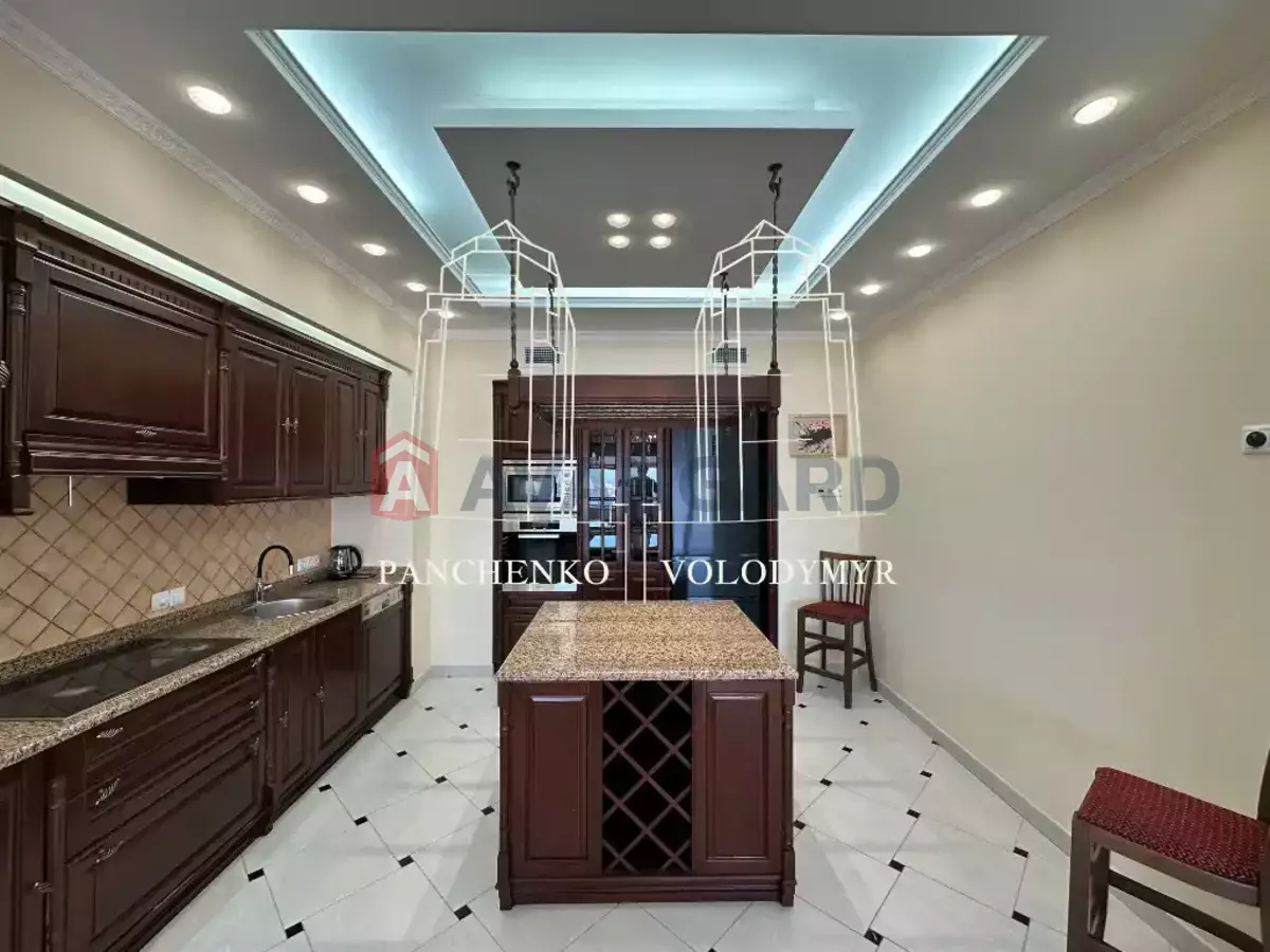 4 ��. ��������, 189/-/20 ��. �., 9/24 ������ ���� 8