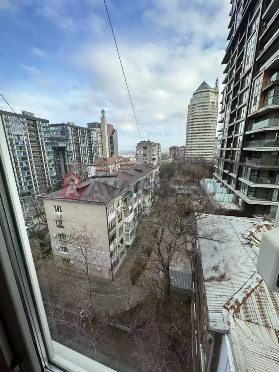 3 ����. ��������, 65/-/8 ��. �., 9/9 ���� ���� 20