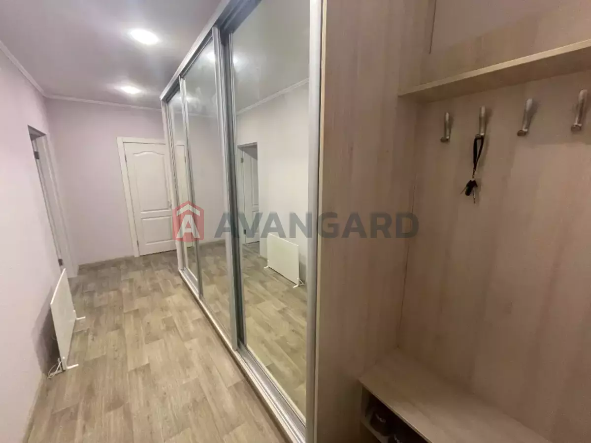 2 ��. ��������, 50/-/- ��. �., 1/10 ������ ���� 9