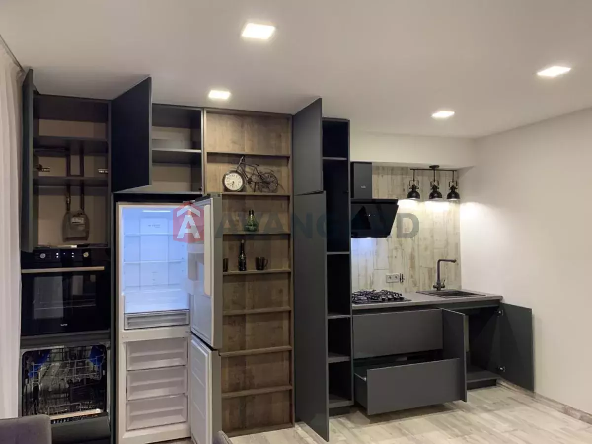 1 ��. ��������, 40/-/13 ��. �., 6/12 ������ ���� 10