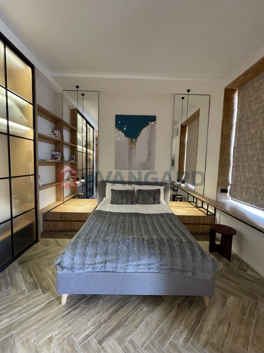 1 ��. ��������, 42/-/- ��. �., 9/9 ������ ���� 1