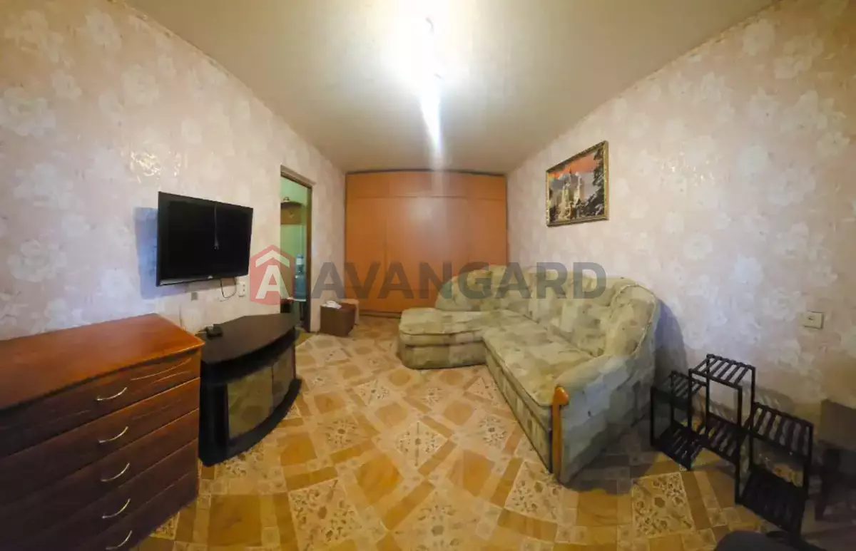 2 ��. ��������, 44/28/7 ��. �., 5/9 ������ ���� 10