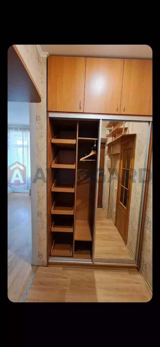 1 ��. ��������, 40/-/14 ��. �., 3/5 ������ ���� 16