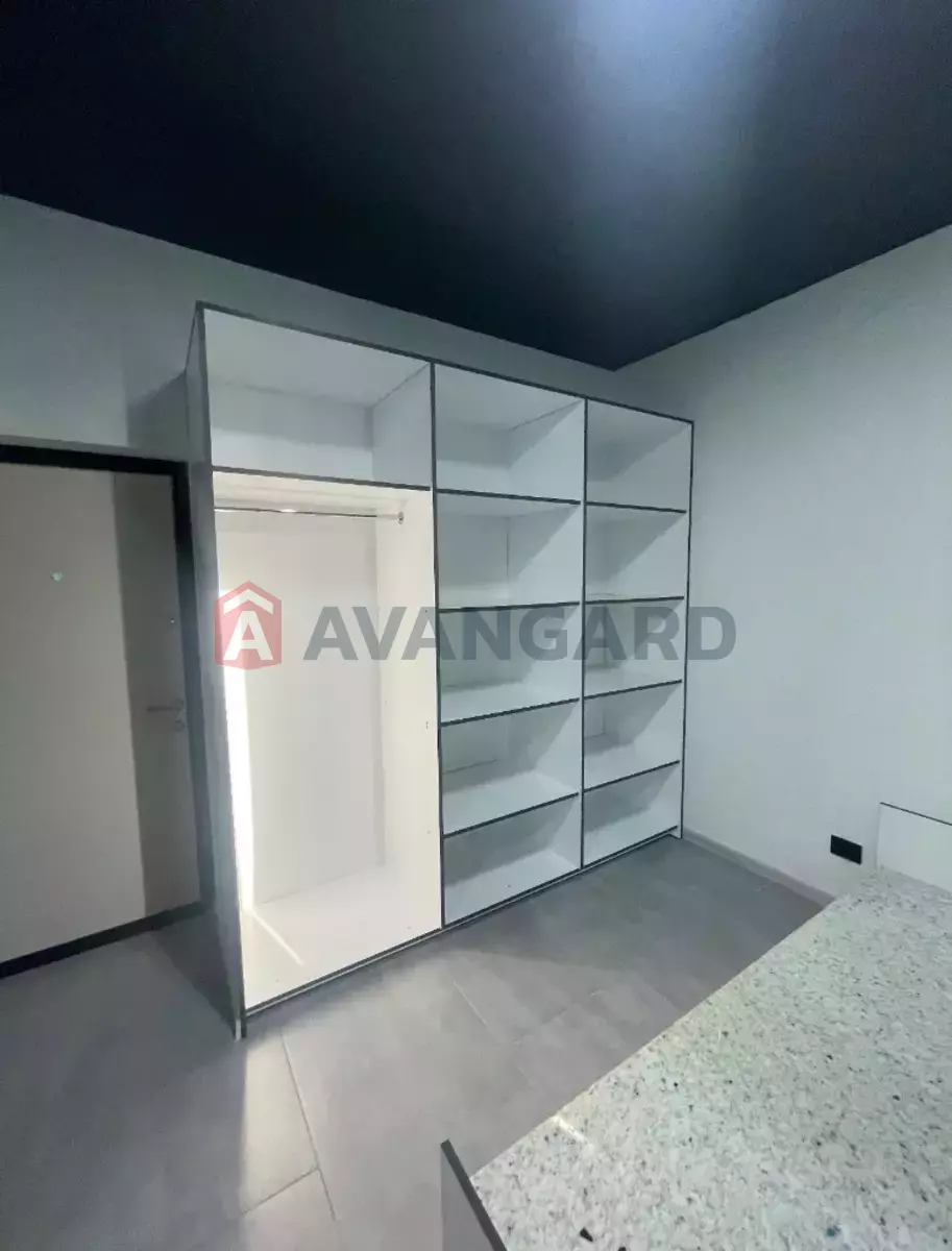 1 . , 23/-/- . ., 3/8   3