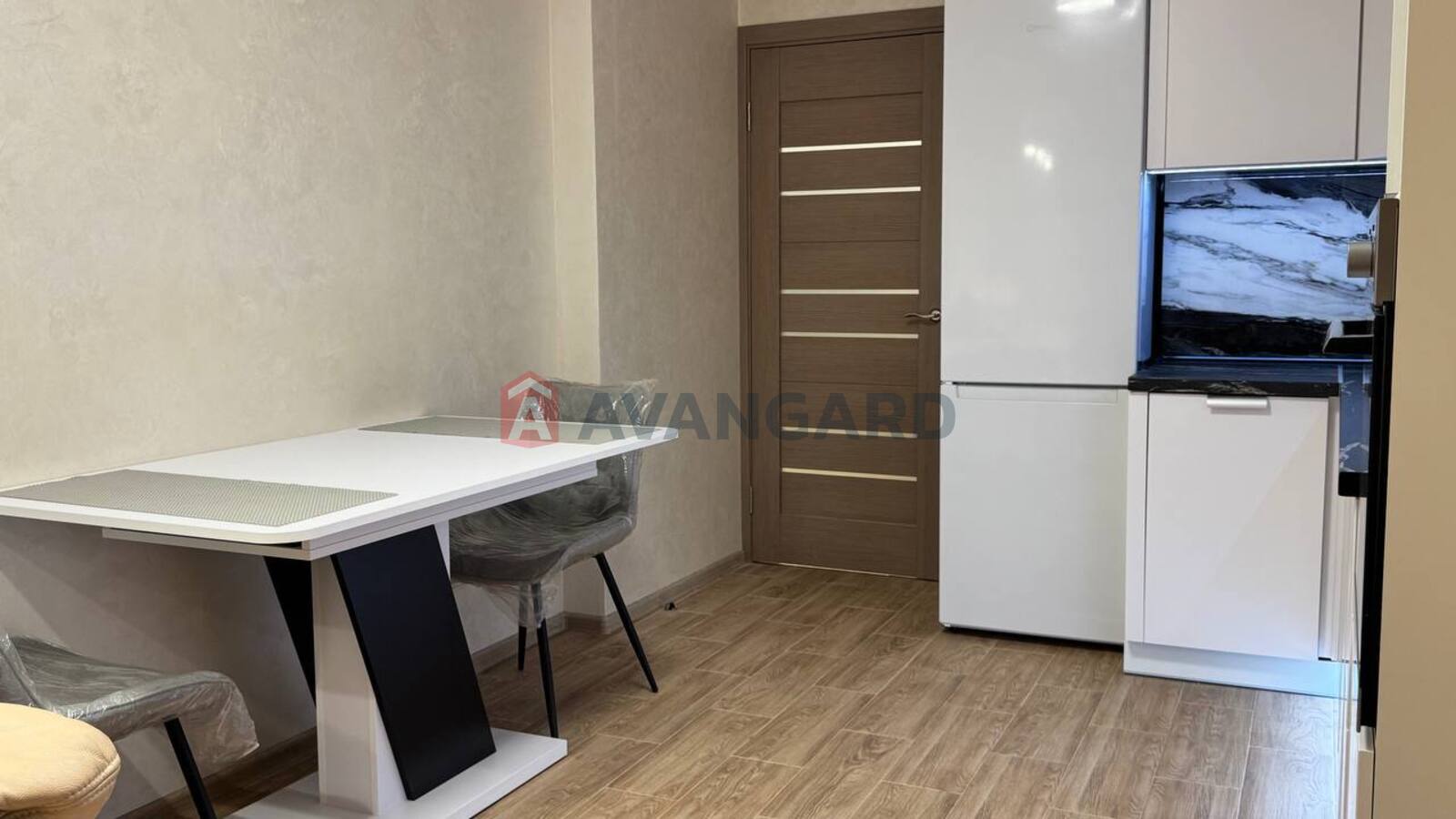 1 ��. ��������, 50/-/12 ��. �., 25/26 ������ ���� 4