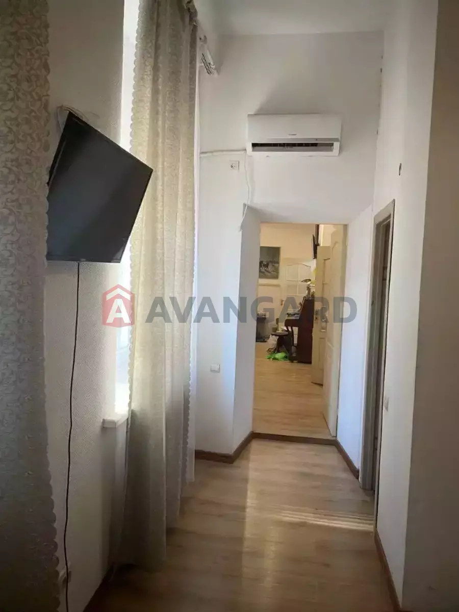 5 ��. ��������, 187/124/10 ��. �., 3/3 ������ ���� 12