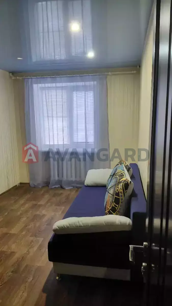 2 ����. ��������, 50/-/10 ��. �., 9/14 ���� ���� 17