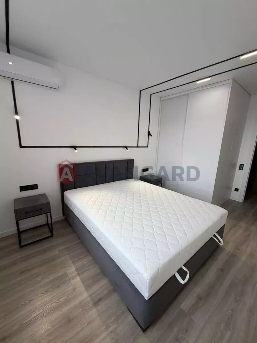 2 ��. ��������, 46/14/10 ��. �., 7/10 ������ ���� 5