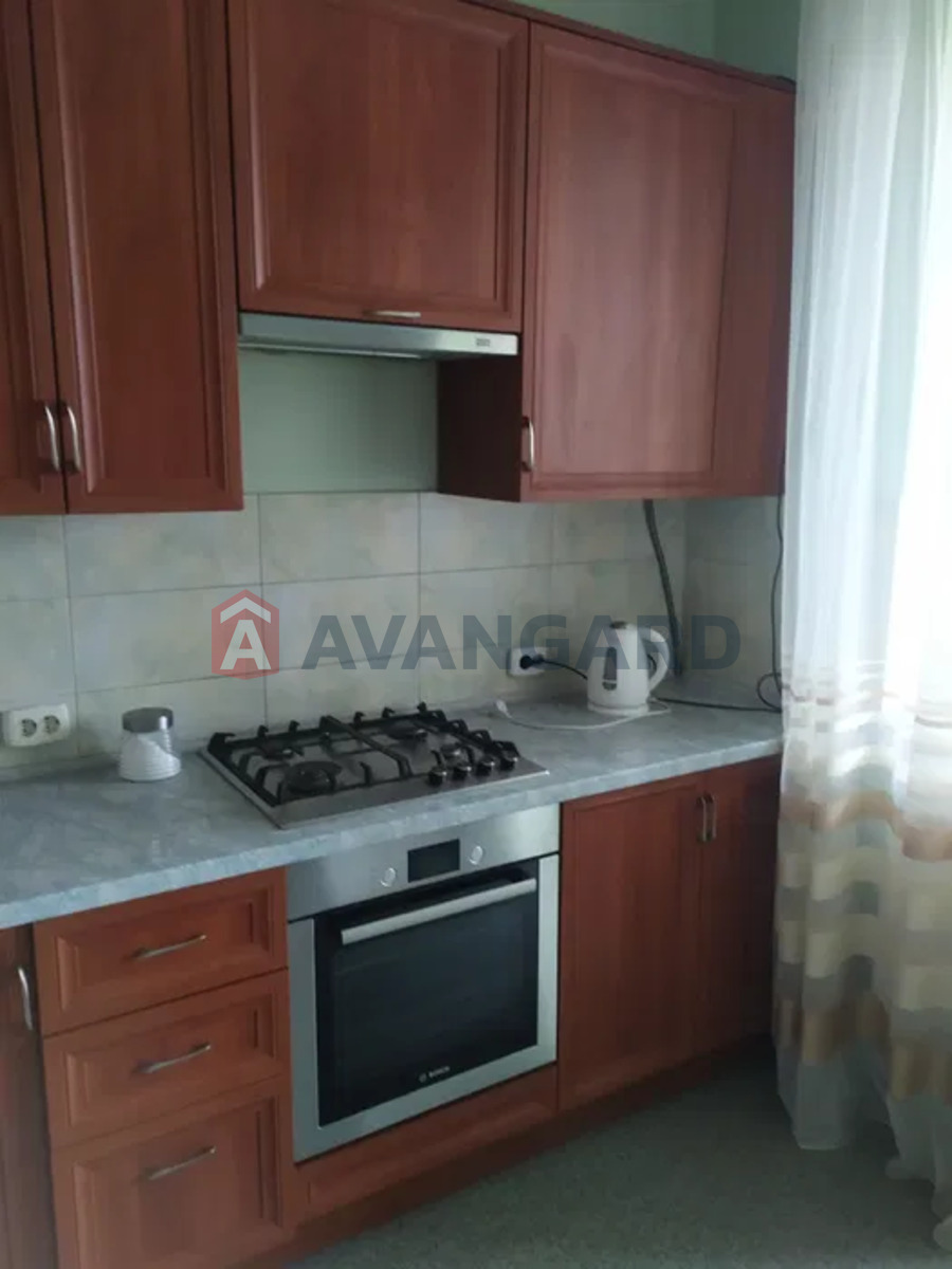 1 ��. ��������, 60/-/10 ��. �., 6/9 ������ ���� 7