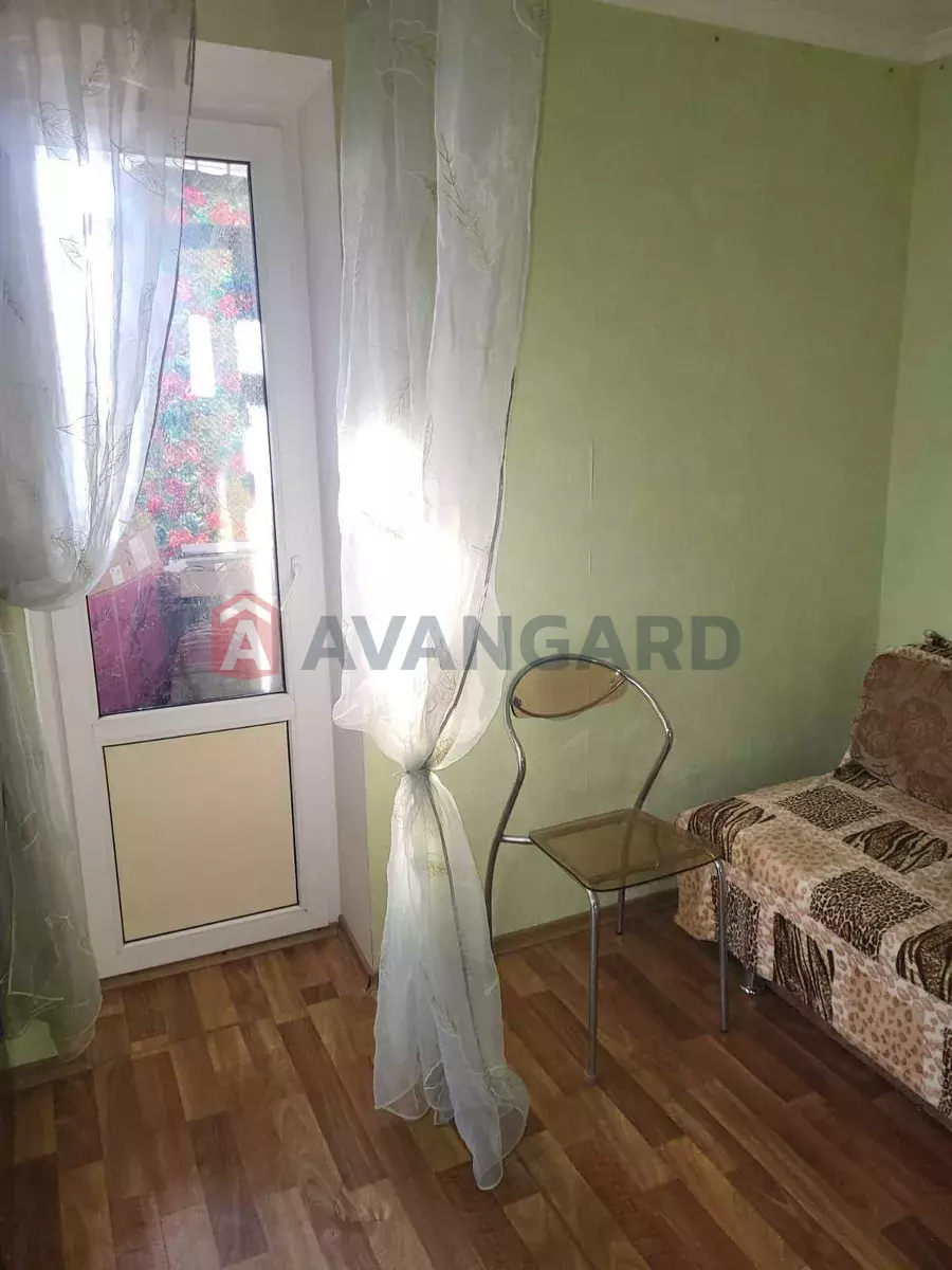 1 ��. ��������, 42/-/10 ��. �., 6/9 ������ ���� 18