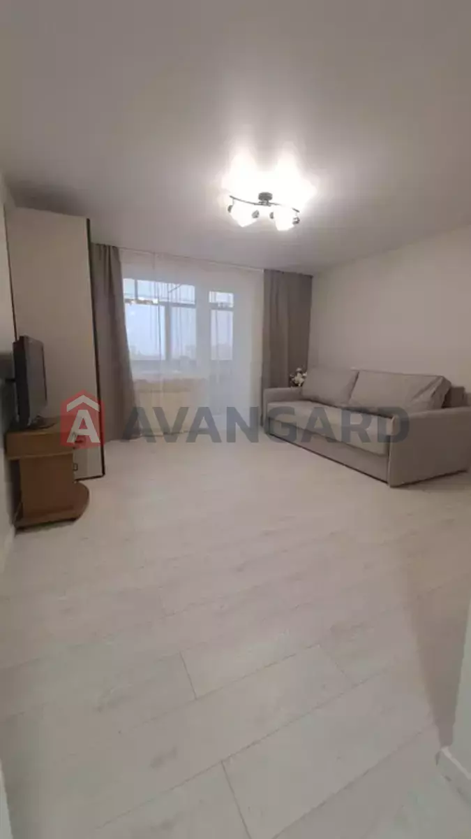 1 ��. ��������, 40/19/7 ��. �., 7/9 ������ ���� 1