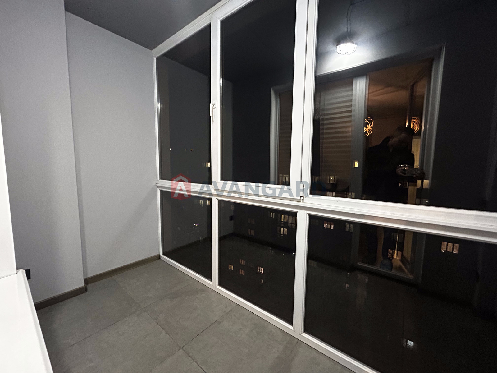 2 ��. ��������, 100/33/40 ��. �., 10-11/11 ������ ���� 12