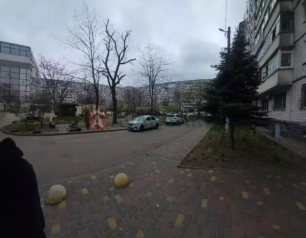 2 ��. ��������, 44/28/7 ��. �., 5/9 ������ ���� 12