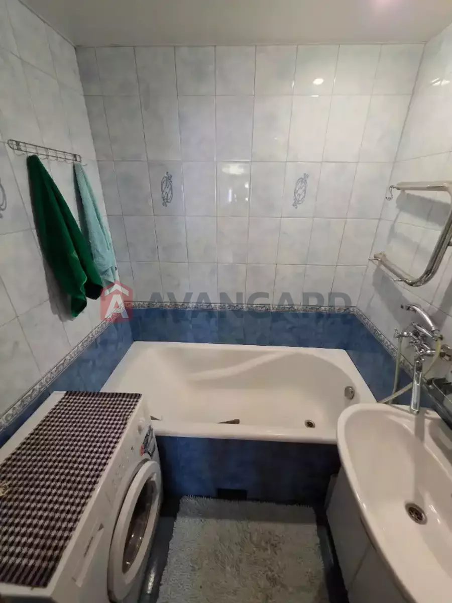 3 ��. ��������, 70/-/- ��. �., 10/16 ������ ���� 5