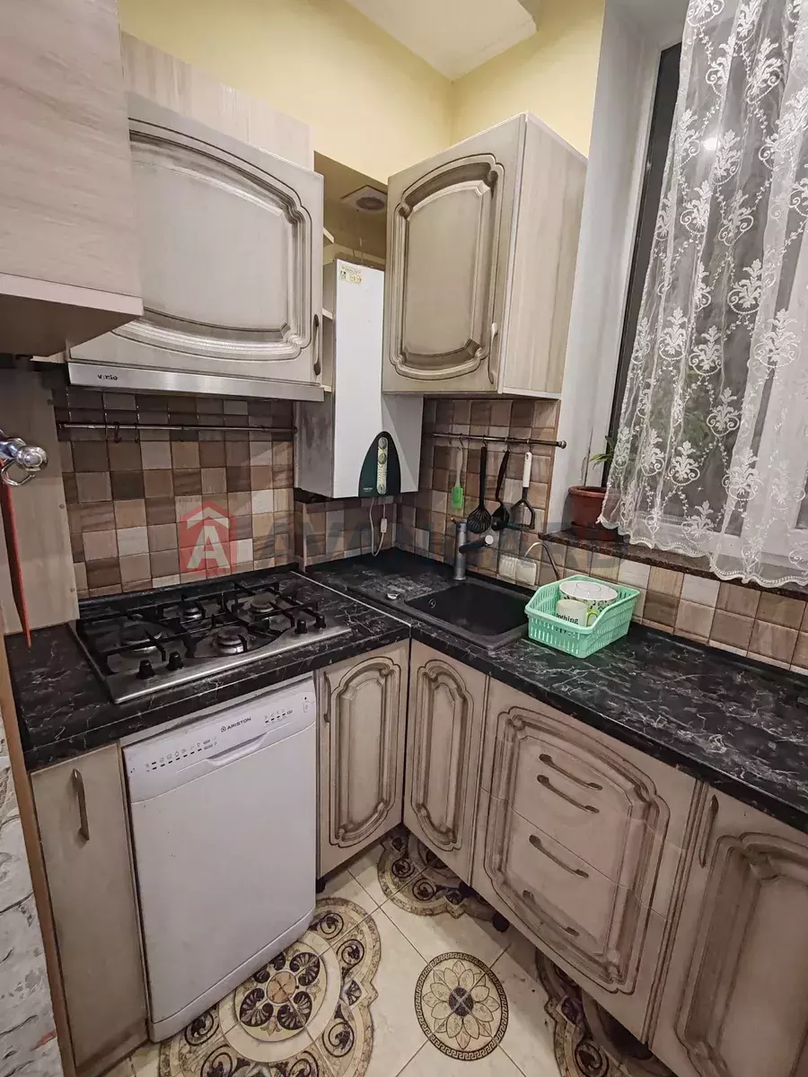 4 ����. ��������, 101/-/9 ��. �., 6/17 ���� ���� 1