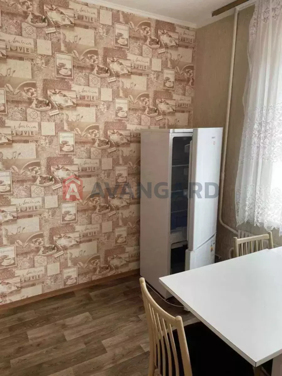 1 . , 39/-/6 . ., 8/9   8